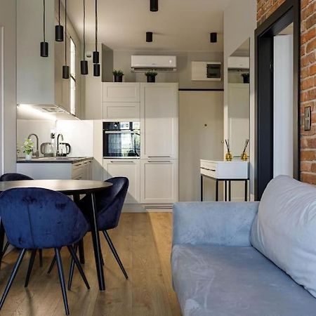 Golden Apartments Wroclaw - Great Location - Cozy And Bright&Janapawla19 Exterior photo