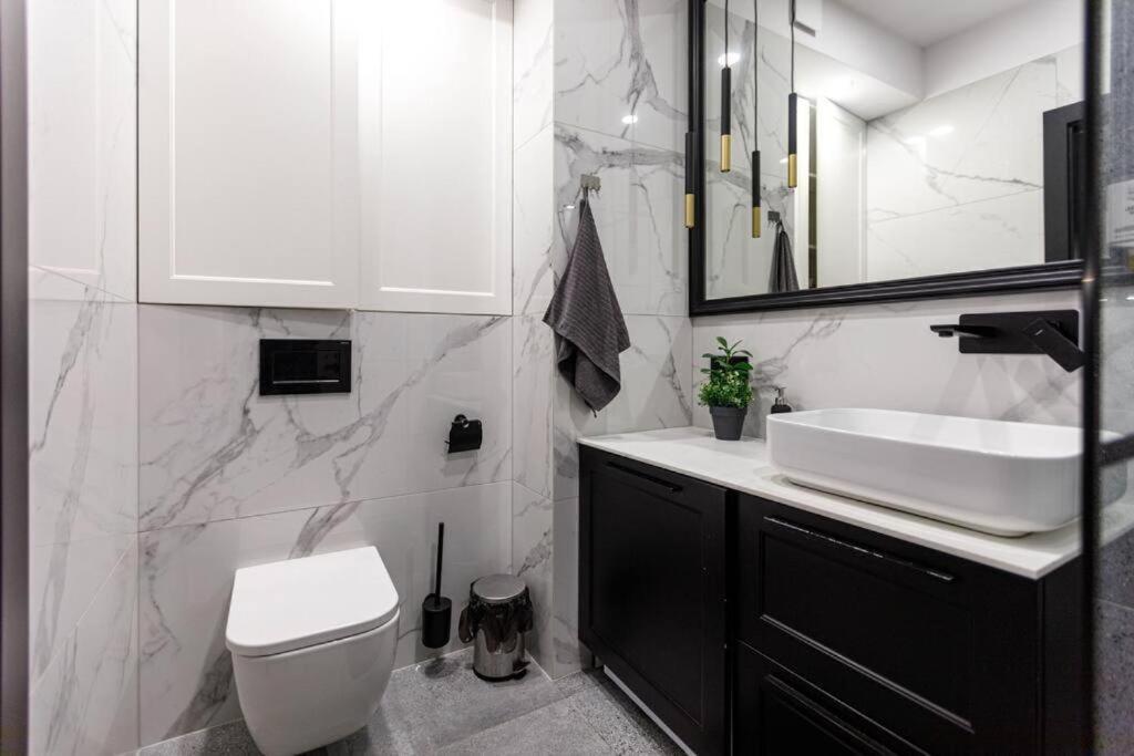Golden Apartments Wroclaw - Great Location - Cozy And Bright&Janapawla19 Exterior photo
